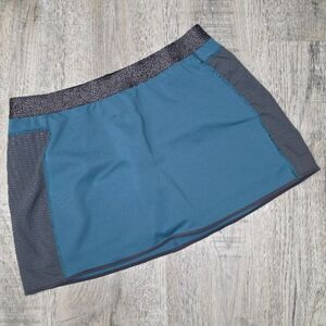 Mountain Hard Wear Dark Teal Stretch Skort Size Medium